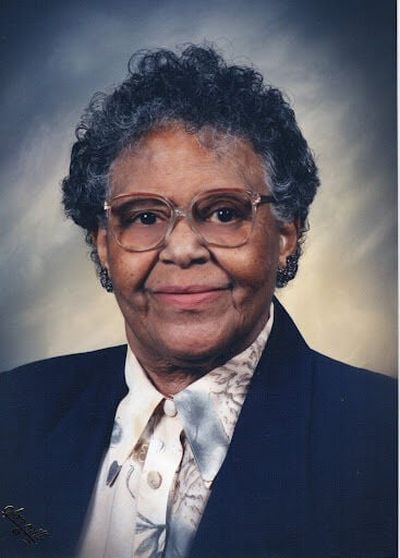 Ruth Nichols 